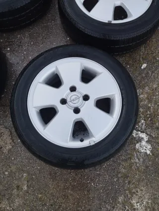 Llantas Opel Astra (4 unidades)