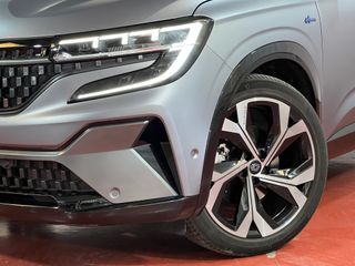 Renault Austral Iconic Esprit Alpine E-Tech F Hybr 147kW