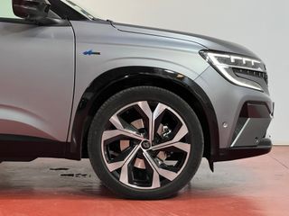 Renault Austral Iconic Esprit Alpine E-Tech F Hybr 147kW