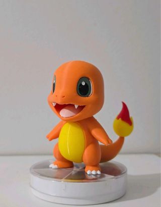 Figura Charmander Pokémon, tiene 15cm de alto