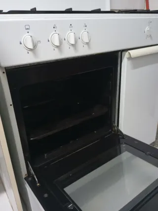 Cocina de gas Superser blanca