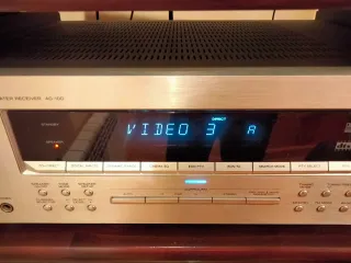 Denon DP-247 Tocadiscos y Teac Receptor AV