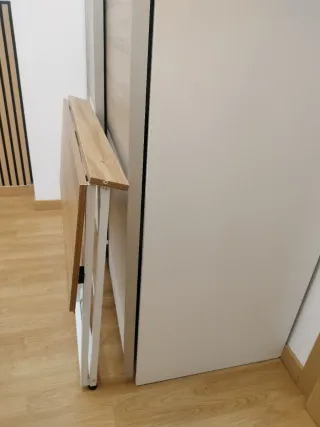 Mesita escritorio plegable madera y metal