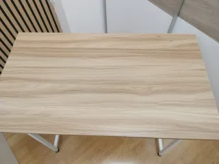 Mesita escritorio plegable madera y metal