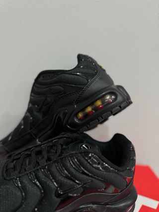 Nike TN Air Max Negras