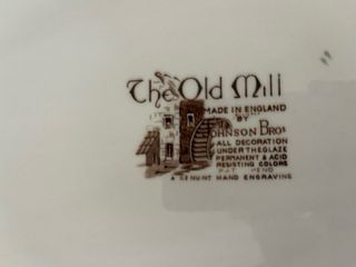 Teiera Johnson Bros Old Mill Anni '50