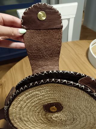 Bolso redondo rafia y piel