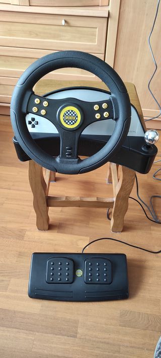 Volante PlayStation 1 con pedales