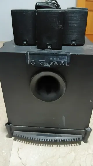 Sistema de cine en casa JBL