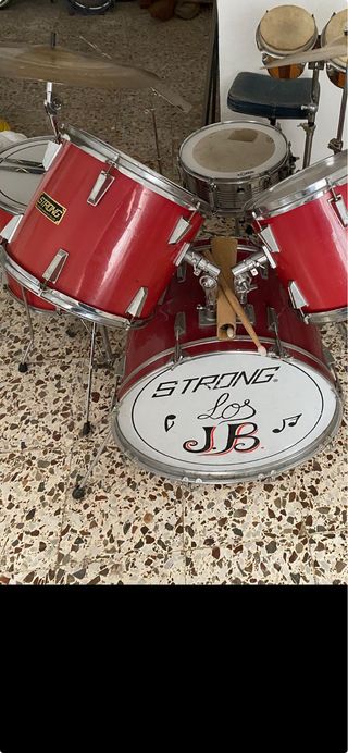 Batería Musical Roja Strong