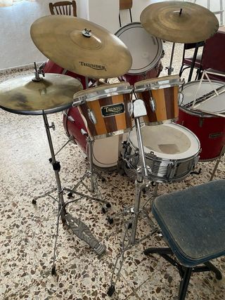 Batería Musical Roja Strong