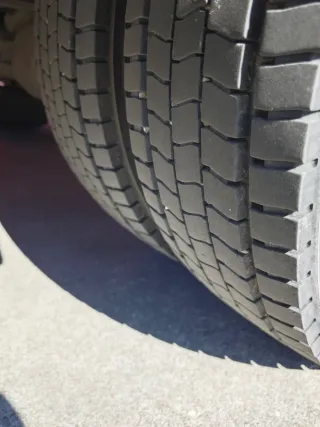 Camión Mercedes Atego 817 botellero lona