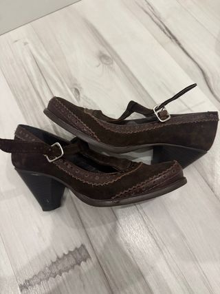 Zapatos Jose Saenz T-Strap Marrones