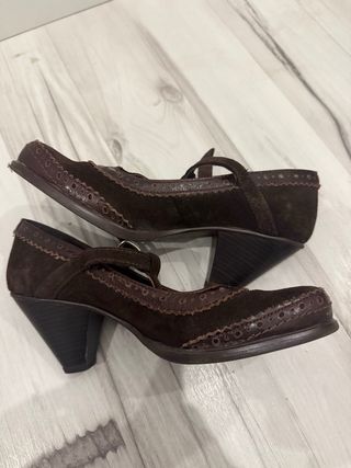 Zapatos Jose Saenz T-Strap Marrones