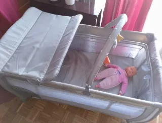 Cuna de viaje plegable