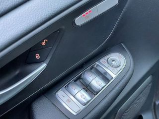 Mercedes-Benz Clase V220CDI AVANTGARDE 163CV AUTOM