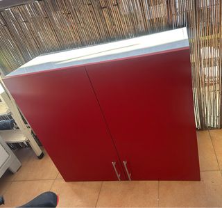 Mueble aglomerado rojo 80x70cm