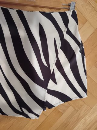 Falda pantalón cebra talla S