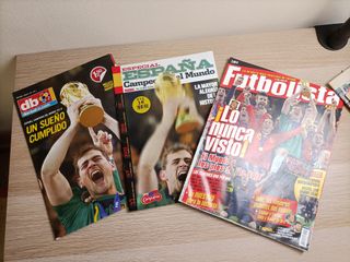 Lote revistas prensa Mundial 2010