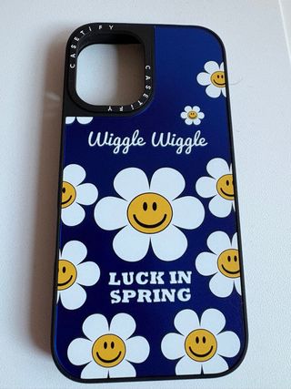 Funda CASETiFY x Murakami iPhone 16