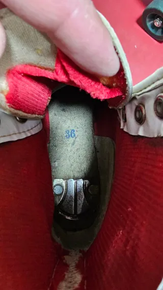 Patines Vintage Jack London para Restaurar/Atrezzo