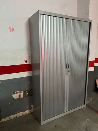 Armario metálico puertas correderas