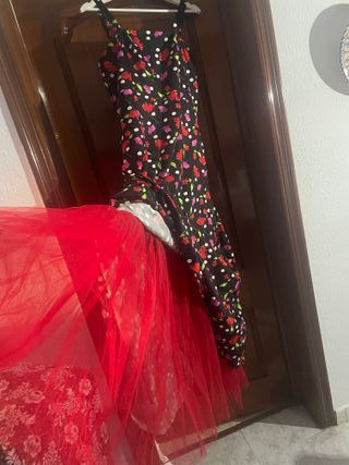 Vestido fiesta lunares y claveles negro