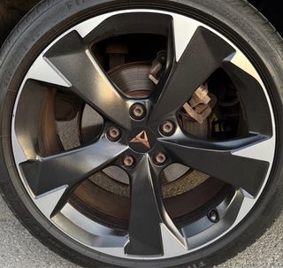 Llantas Cupra León 2024 - 18 Pulgadas