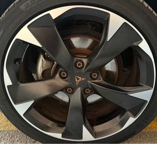 Llantas Cupra León 2024 - 18 Pulgadas