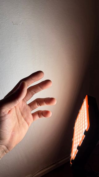 FOCO LED PORTÁTIL CON FILTROS DE COLOR