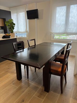 Mesa comedor extensible + 4 sillas