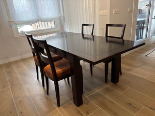 Mesa comedor extensible + 4 sillas