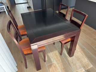 Mesa comedor extensible + 4 sillas