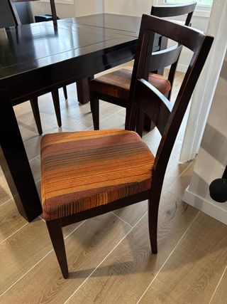 Mesa comedor extensible + 4 sillas