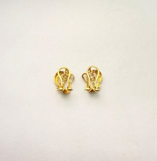 Pendiente de oro de 18k con circonitas, 4.46 g.