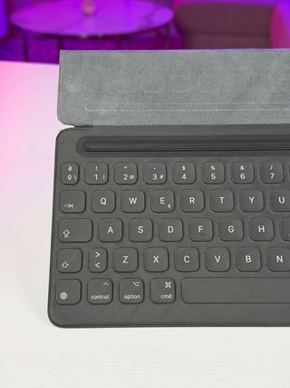 Apple Smart Keyboard