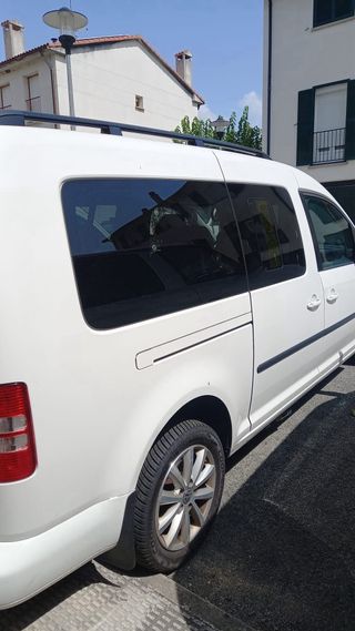 Volkswagen Caddy maxi 2012