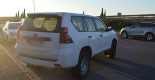 TOYOTA Land Cruiser D-4D GX 7 plazas