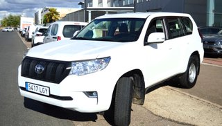 TOYOTA Land Cruiser D-4D GX 7 plazas