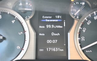 TOYOTA Land Cruiser D-4D GX 7 plazas