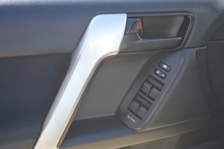TOYOTA Land Cruiser D-4D GX 7 plazas
