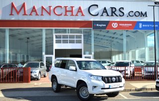 TOYOTA Land Cruiser D-4D GX 7 plazas