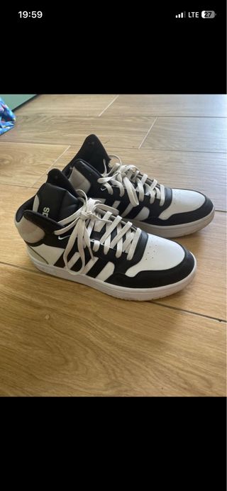Scarpe Adidas alte nere e bianche taglia 42