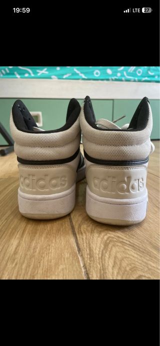Scarpe Adidas alte nere e bianche taglia 42
