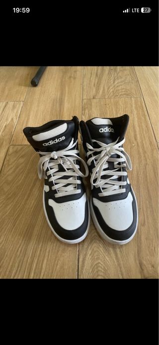 Scarpe Adidas alte nere e bianche taglia 42