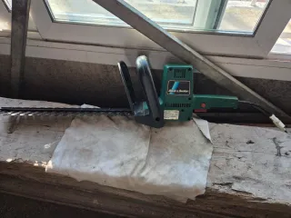 CORTASETOS BLACK & DECKER GS400