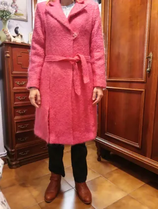 Abrigo rosa intenso Talla 44 Nuevo hecho en España