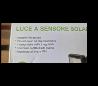 Faretto LED Solare con Sensore di Movimento