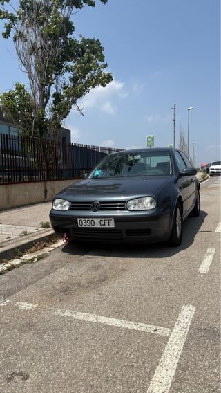 Volkswagen Golf 2003