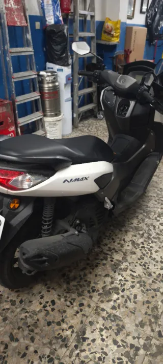 Yamaha NMAX 125 Oct 2024 - 6400 km